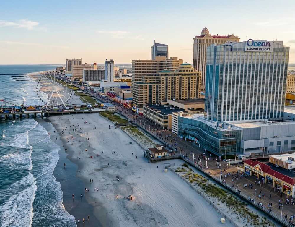 Atlantic City, NJ boardwalk neighborhood